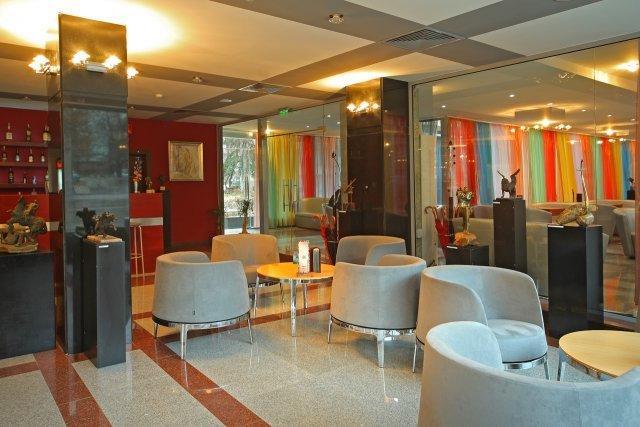 Hotel City Плевна Экстерьер фото